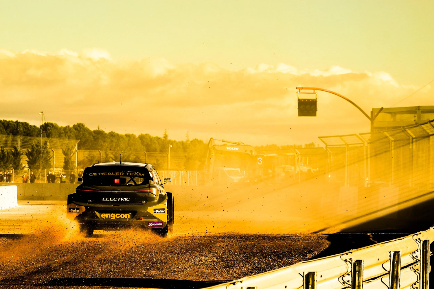 CE Dealer Team p&aring; World RX of Turkiye