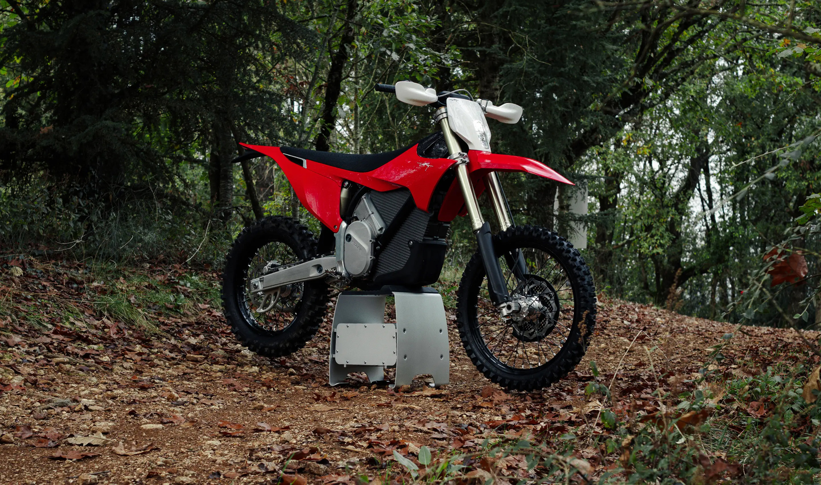 Stark VARG EX - enduromotorcykel f&ouml;r v&auml;gtrafik