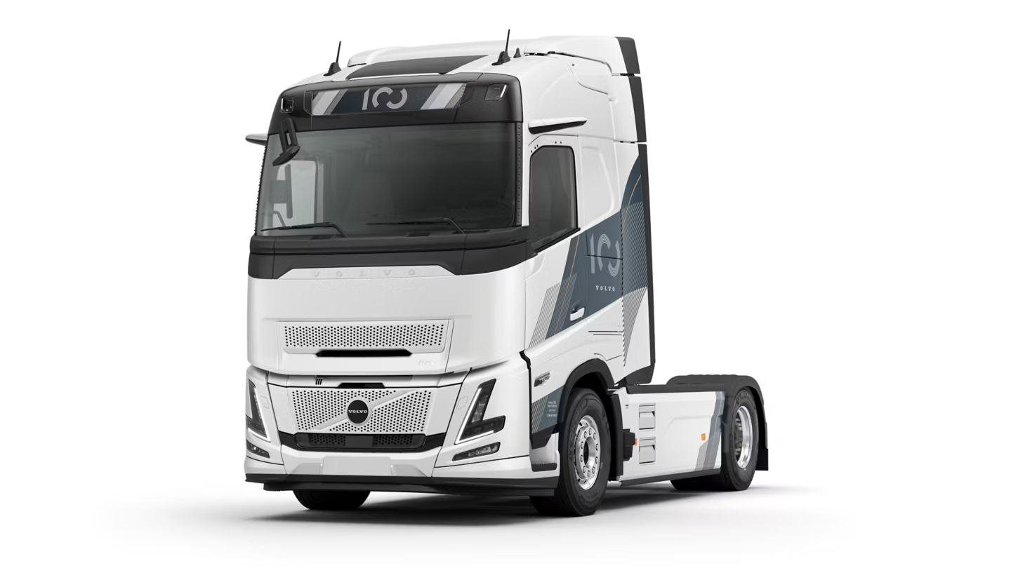 Volvo Lastvagnar 100 &aring;r, 2027